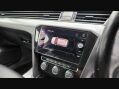 Volkswagen Passat SEL TDI DSG 33