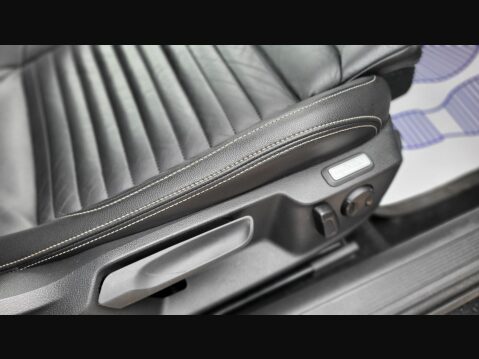 Volkswagen Passat SEL TDI DSG 32