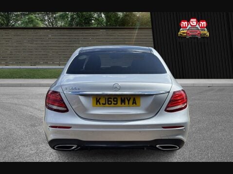 Mercedes-Benz E Class E 300 D AMG LINE EDITION PREMIUM PLUS 11