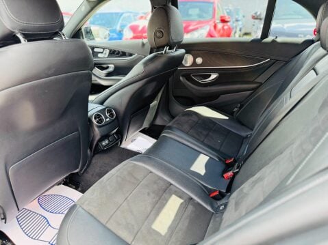 Mercedes-Benz E Class E 300 D AMG LINE EDITION PREMIUM PLUS 38