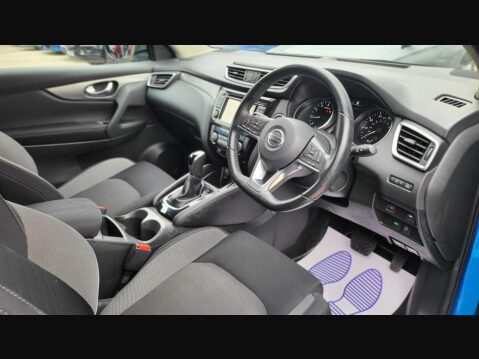 Nissan Qashqai N-CONNECTA DIG-T XTRONIC 4