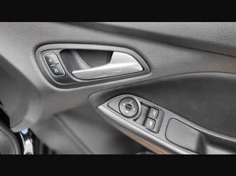 Ford Focus ST-LINE 23