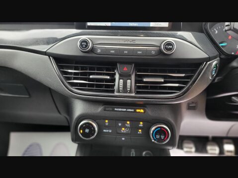 Ford Focus ST-LINE 12
