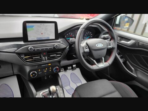 Ford Focus ST-LINE 11