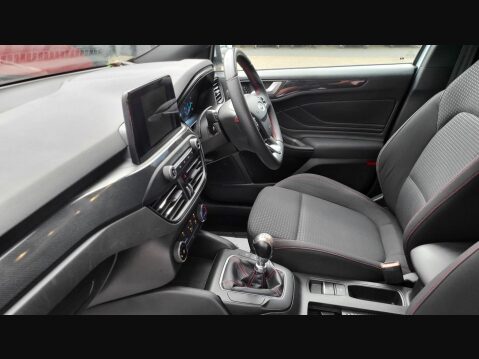 Ford Focus ST-LINE 25
