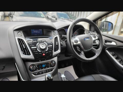 Ford Focus TITANIUM X 13