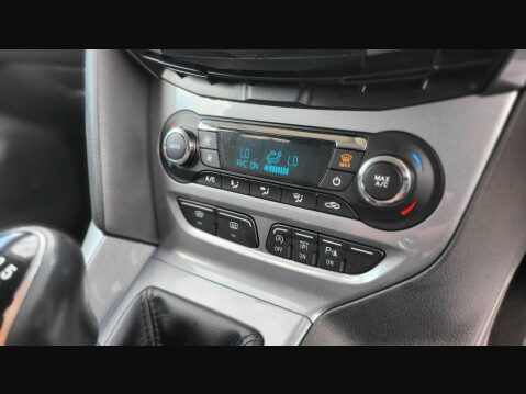 Ford Focus TITANIUM X 23