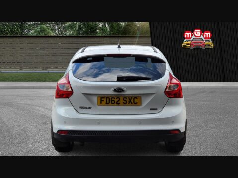 Ford Focus TITANIUM X 8