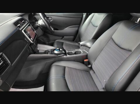 Nissan LEAF N-CONNECTA 28