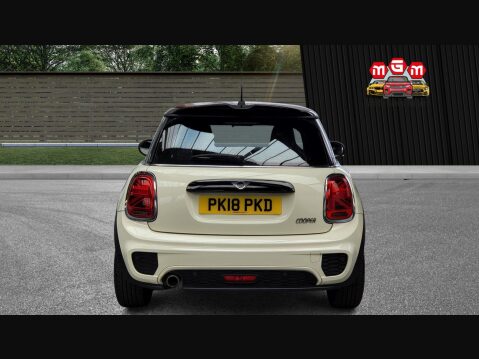 Mini Hatch COOPER 8
