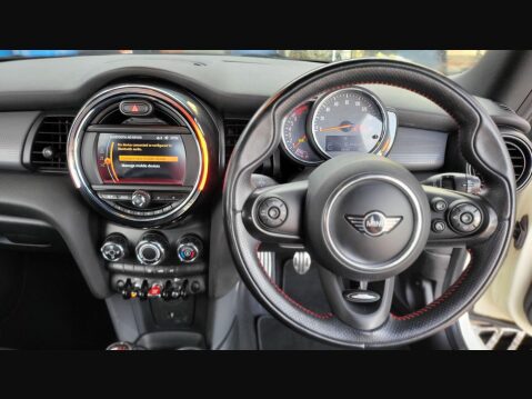 Mini Hatch COOPER 26