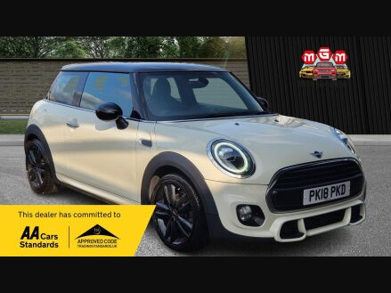 Mini Hatch COOPER
