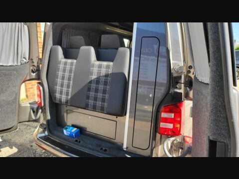 Volkswagen Transporter T28 TDI P/V TRENDLINE BMT 31
