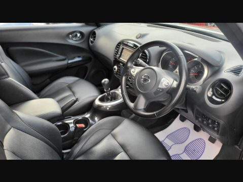 Nissan Juke TEKNA DIG-T 13