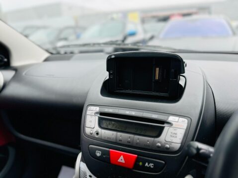 Toyota Aygo VVT-I MOVE WITH STYLE 20