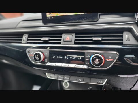 Audi A4 TFSI BLACK EDITION 24