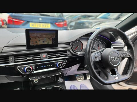Audi A4 TFSI BLACK EDITION 12