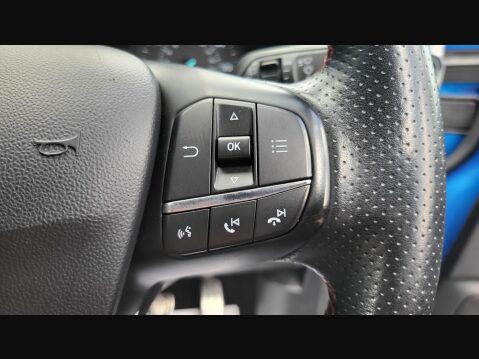 Ford Fiesta ST-LINE 18