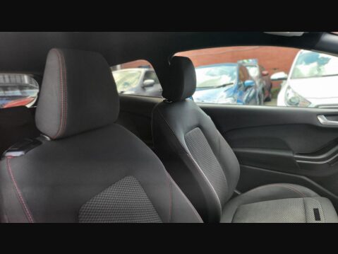 Ford Fiesta ST-LINE 14