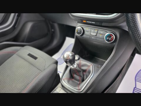 Ford Fiesta ST-LINE 12