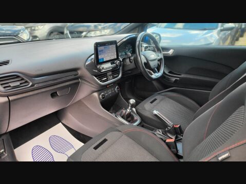 Ford Fiesta ST-LINE 9