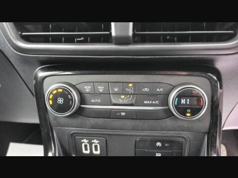 Ford Ecosport TITANIUM 20