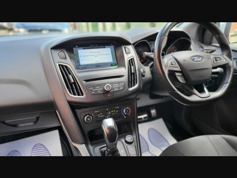 Ford Focus ST-LINE 11