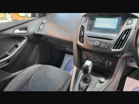 Ford Focus ST-LINE 14