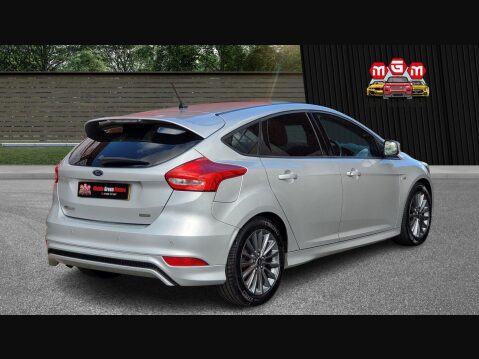 Ford Focus ST-LINE 9