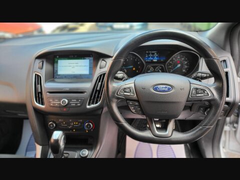 Ford Focus ST-LINE 29