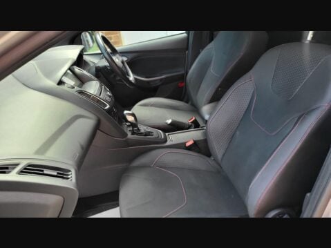 Ford Focus ST-LINE 31