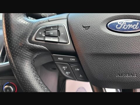 Ford Focus ST-LINE 22