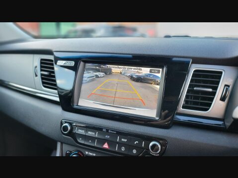 Kia Niro 3 25