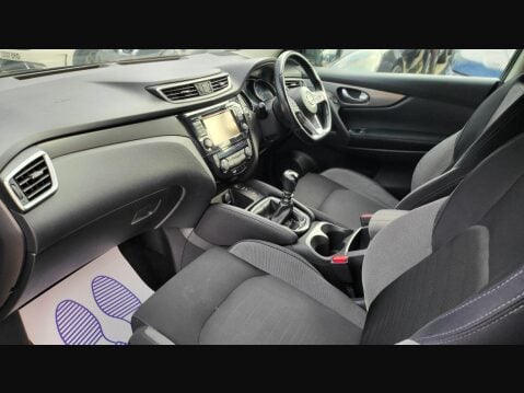 Nissan Qashqai N-CONNECTA DIG-T 27