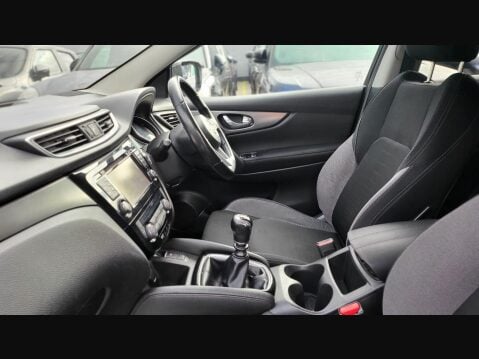 Nissan Qashqai N-CONNECTA DIG-T 29