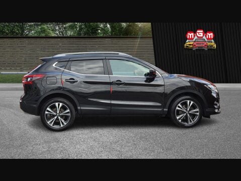 Nissan Qashqai N-CONNECTA DIG-T 9