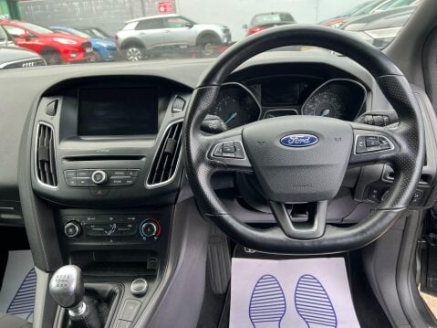Ford Focus ST-LINE 21