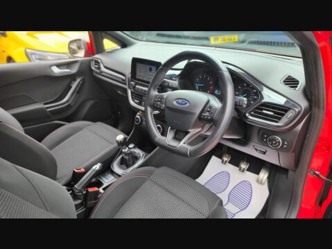 Ford Fiesta ST-LINE 2