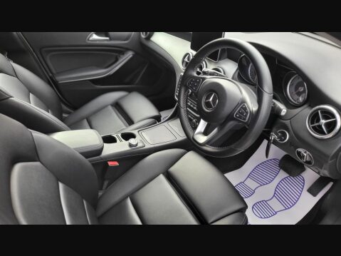 Mercedes-Benz GLA GLA 220 D 4MATIC SPORT PREMIUM 10