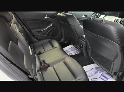 Mercedes-Benz GLA GLA 220 D 4MATIC SPORT PREMIUM 14