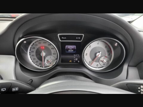 Mercedes-Benz GLA GLA 220 D 4MATIC SPORT PREMIUM 21