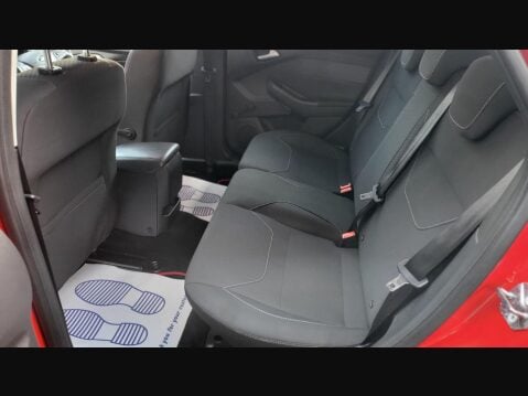 Ford Focus ZETEC 13