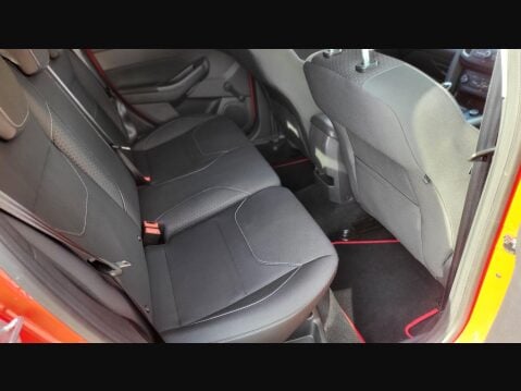 Ford Focus ZETEC 11