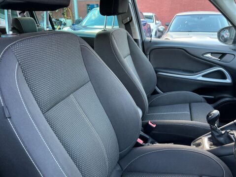 Vauxhall Zafira SRI 15