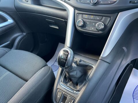 Vauxhall Zafira SRI 14