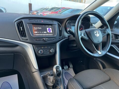 Vauxhall Zafira SRI 11