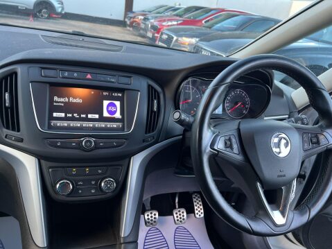 Vauxhall Zafira SRI 13