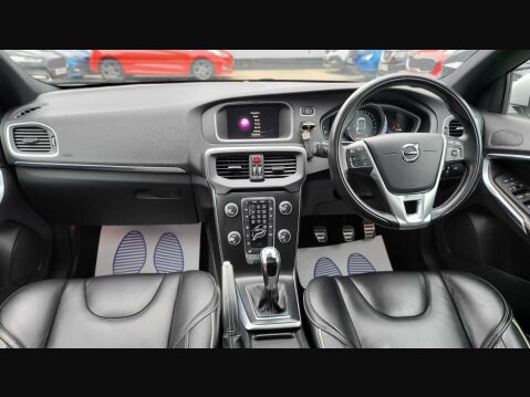 Volvo V40 T3 R-DESIGN PRO 12