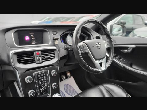 Volvo V40 T3 R-DESIGN PRO 13