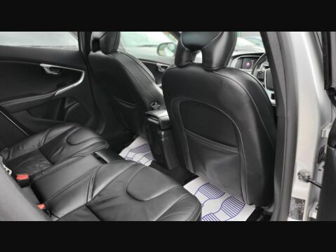 Volvo V40 T3 R-DESIGN PRO 21